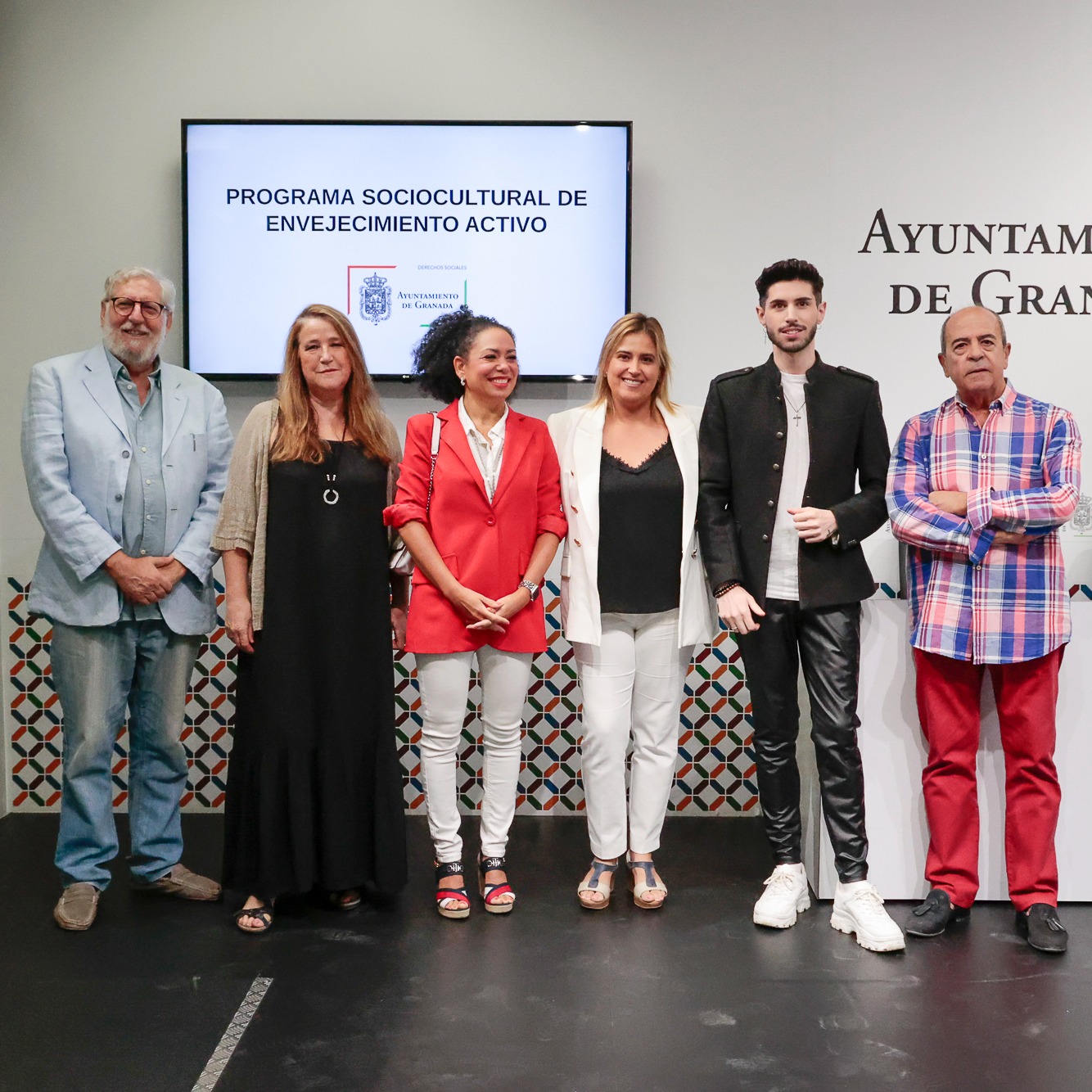 ©Ayto.Granada: EL AYUNTAMIENTO RESTABLECE LA NORMALIDAD EN LOS TALLERES SOCIOCULTURALES DE ENVEJECIMIENTO ACTIVO CON 22 PROPUESTAS Y CASI 800 PLAZAS  